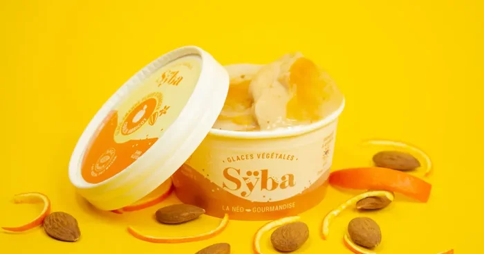 120ml – Glace Amande Fleur d‘Oranger, Coulis d‘Abricot