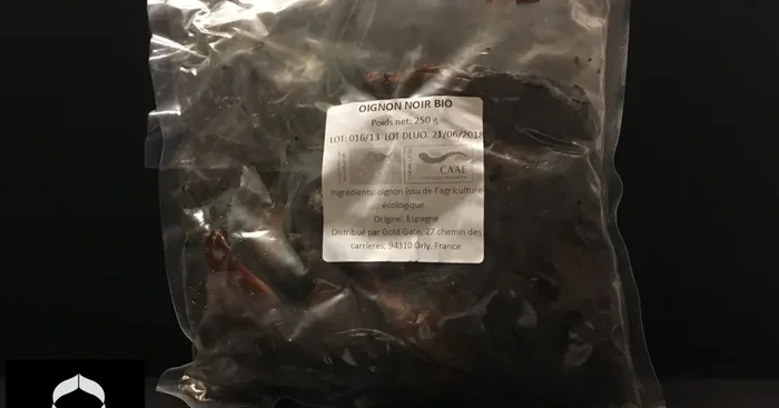 Oignon noir – 250 g en sachet